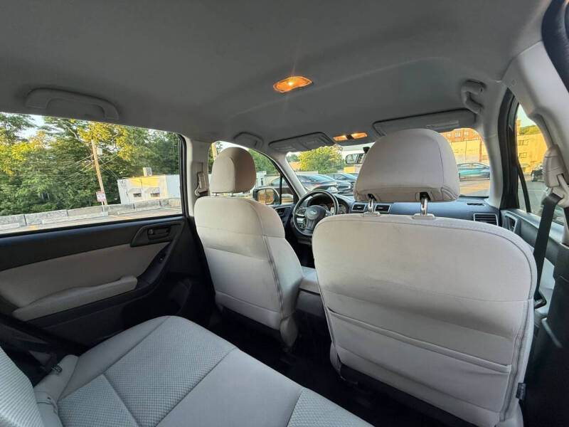 2016 Subaru Forester 2.5i