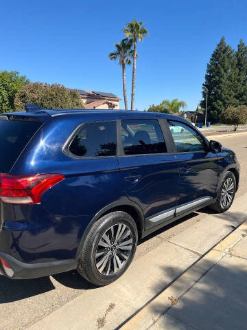 2019 Mitsubishi Outlander SE