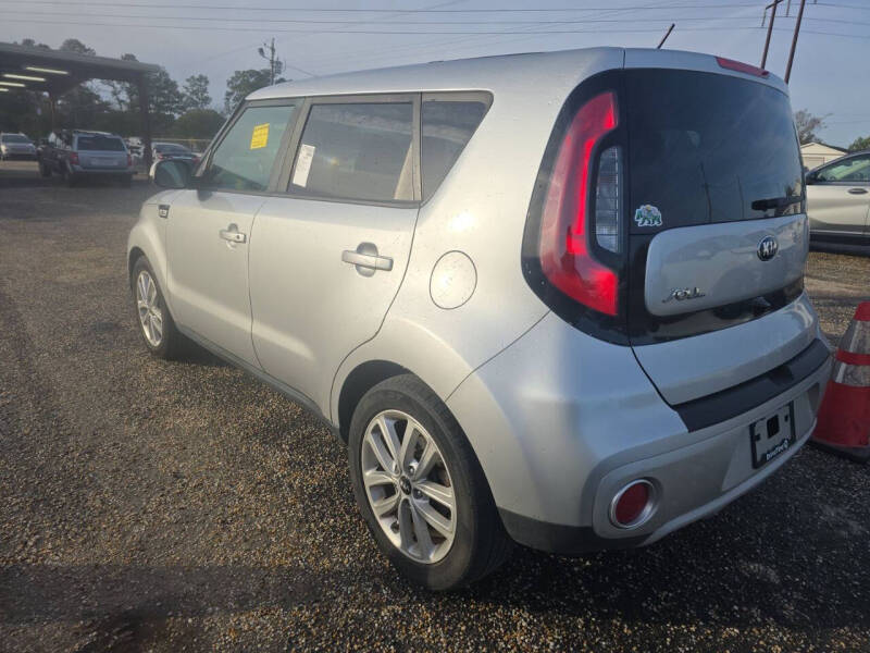 2019 Kia Soul +