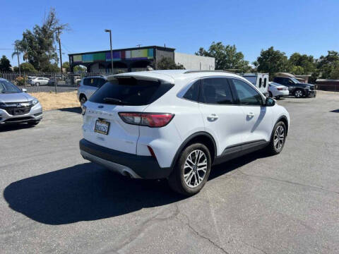 2020 Ford Escape SEL