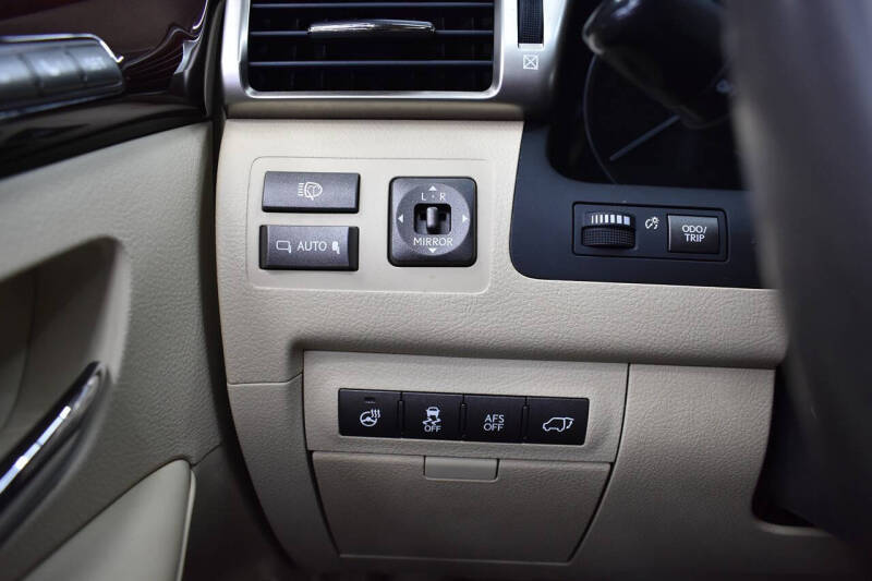2015 Lexus LX 570
