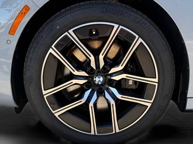 2024 BMW 7 Series 760i xDrive