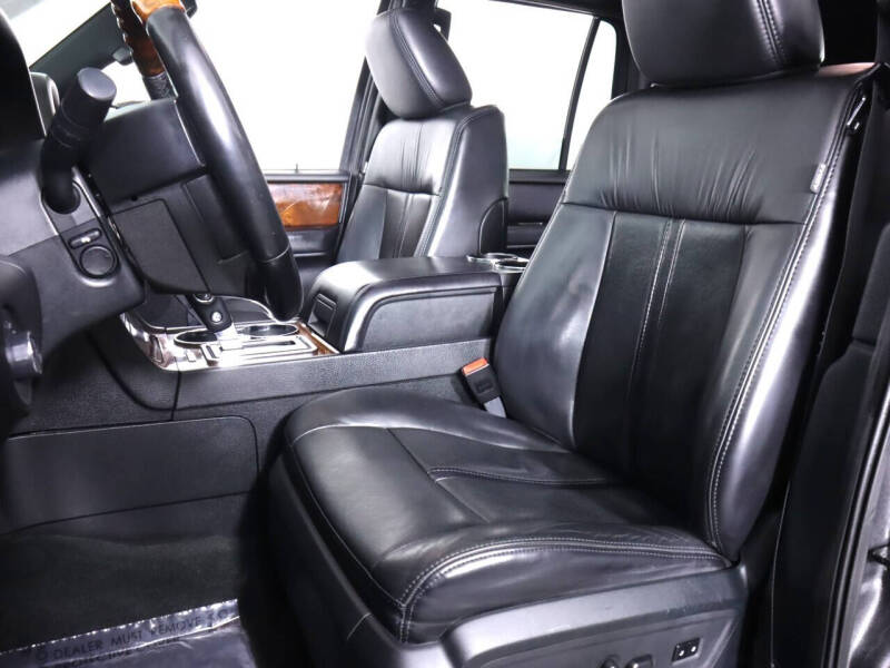 2016 Lincoln Navigator Select