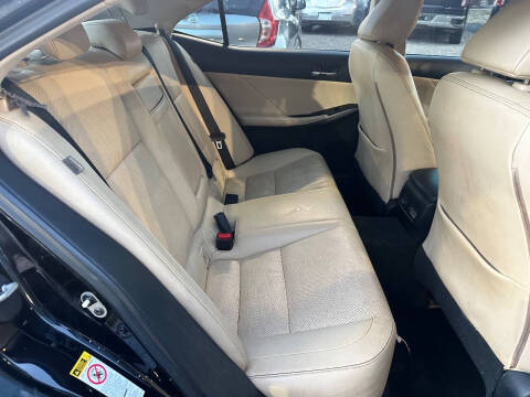 2016 Lexus IS 200t