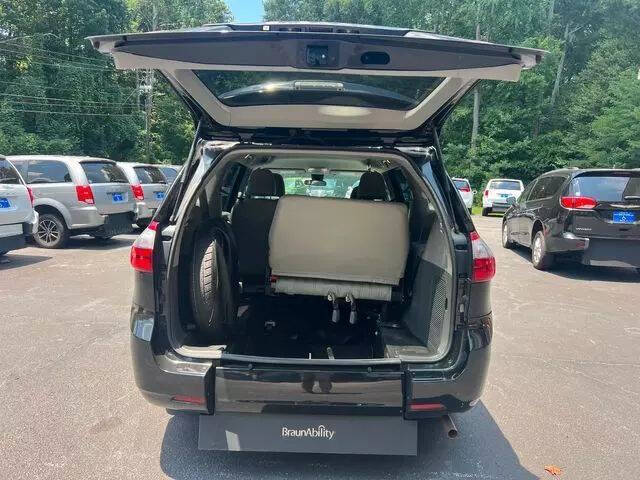 2020 Toyota Sienna L 7-Passenger