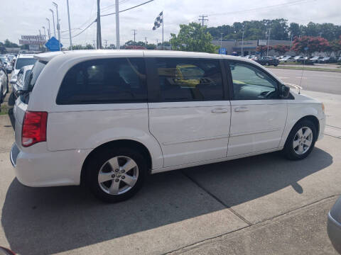 2013 Dodge Grand Caravan American Value Package
