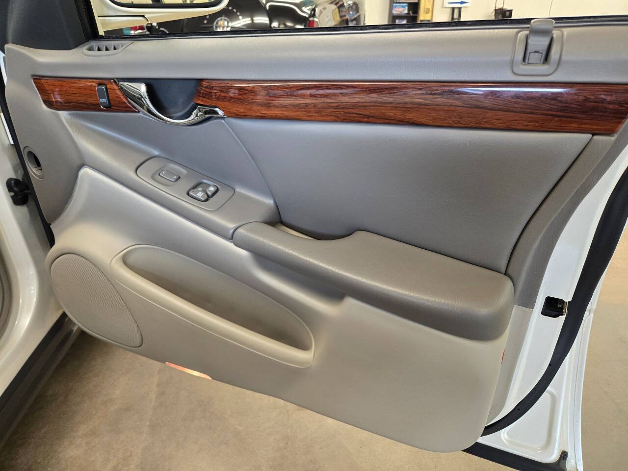 2002 Cadillac DeVille 94