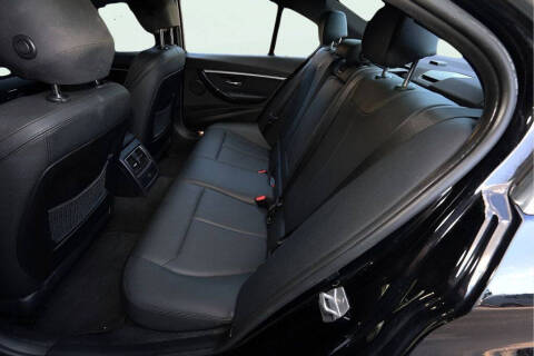 2018 BMW 3 Series 330i