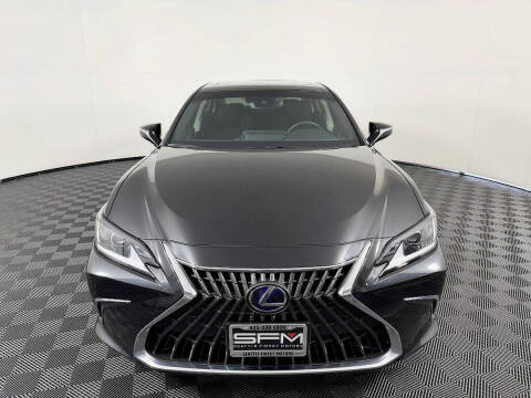 2022 Lexus ES 300h