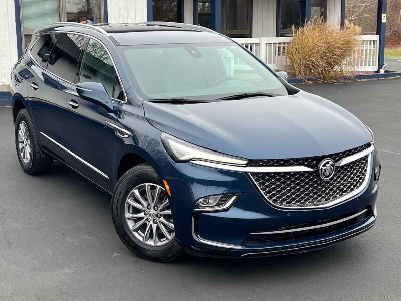 2023 Buick Enclave Essence