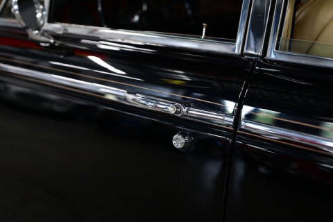 1972 Rolls-Royce SILVER CLOUD LWB