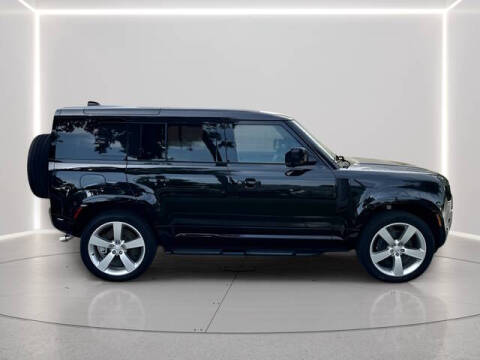 2025 Land Rover Defender 110 P500 X-Dynamic SE