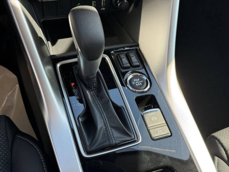 2026 Mitsubishi Eclipse Cross SE