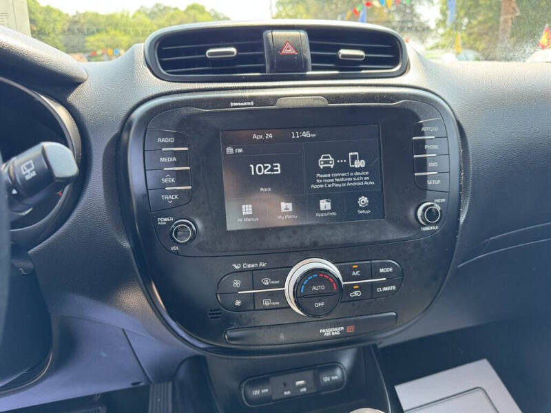 2017 Kia Soul +