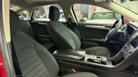 2020 Ford Fusion Hybrid SE