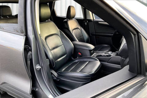 2021 Ford Escape SEL