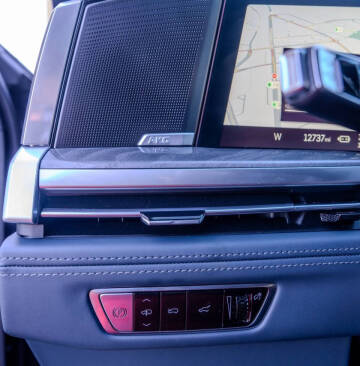 2025 Cadillac Escalade IQ Luxury 2