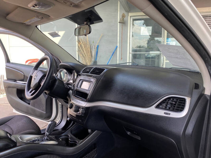 2017 Dodge Journey SE