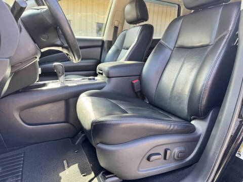 2017 Nissan Pathfinder SL