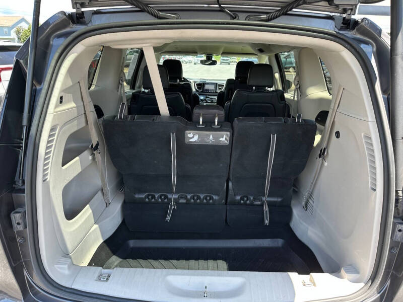 2020 Chrysler Pacifica Touring L Plus