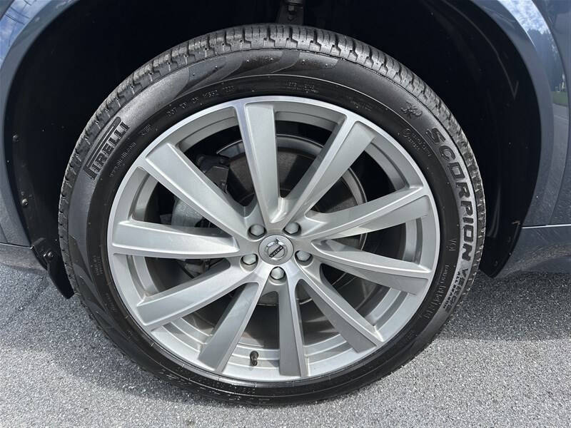 2023 Volvo XC90 B6 Plus Bright Theme 6P