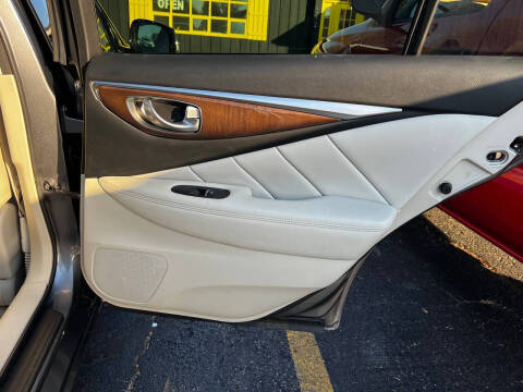 2014 Infiniti Q50 Hybrid Sport