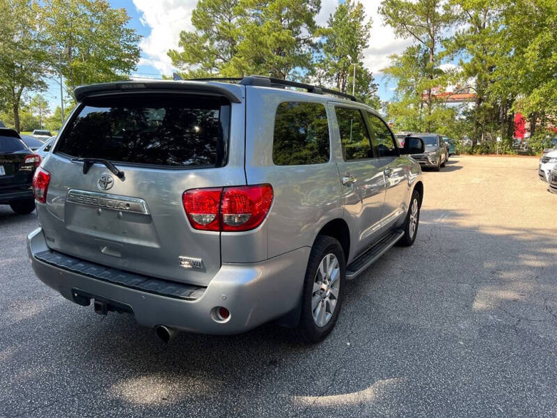 2014 Toyota Sequoia Limited photo 7