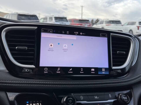 2022 Chrysler Pacifica Touring