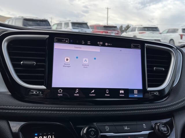 2022 Chrysler Pacifica Touring