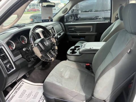 2017 RAM 1500 SLT