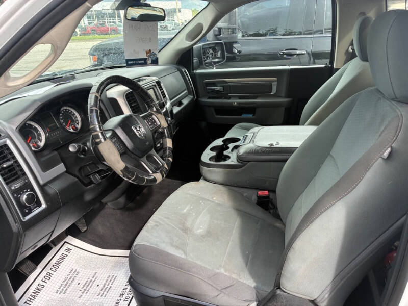 2017 RAM 1500 SLT