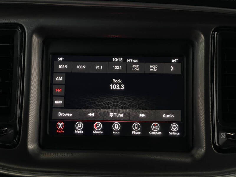 2022 Dodge Challenger SXT