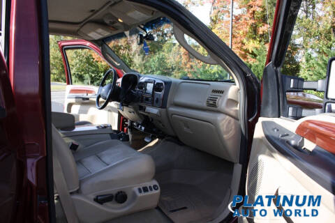 2005 Ford F-350 Super Duty Lariat