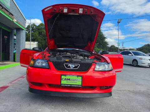 2000 Ford Mustang