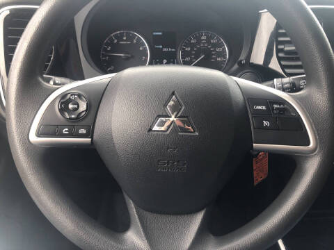 2018 Mitsubishi Outlander ES