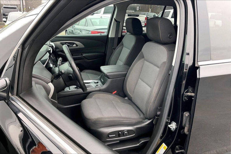 2020 Chevrolet Traverse LT Cloth