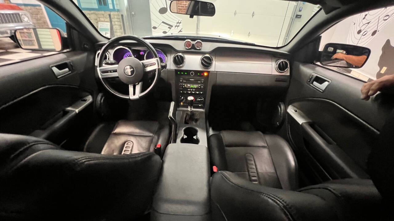 2006 Ford Mustang 57