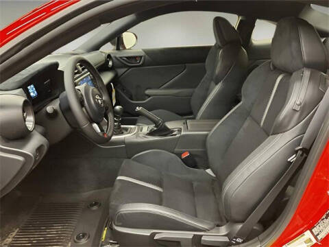 2025 Toyota GR86 Premium