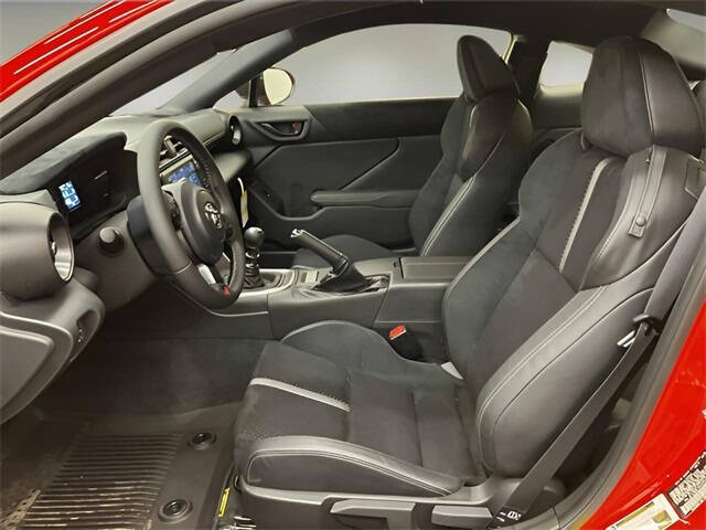 2025 Toyota GR86 Premium