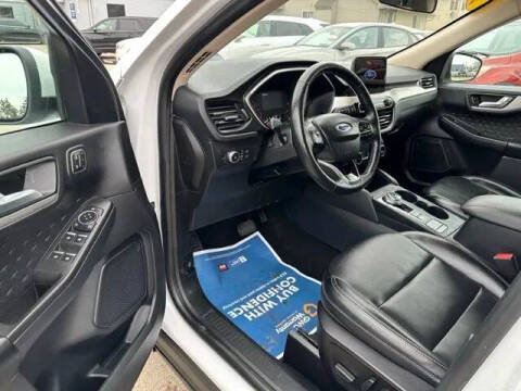 2020 Ford Escape SEL