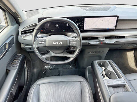 2024 Kia EV9 Light Long Range