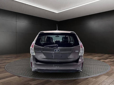 2016 Toyota Prius v