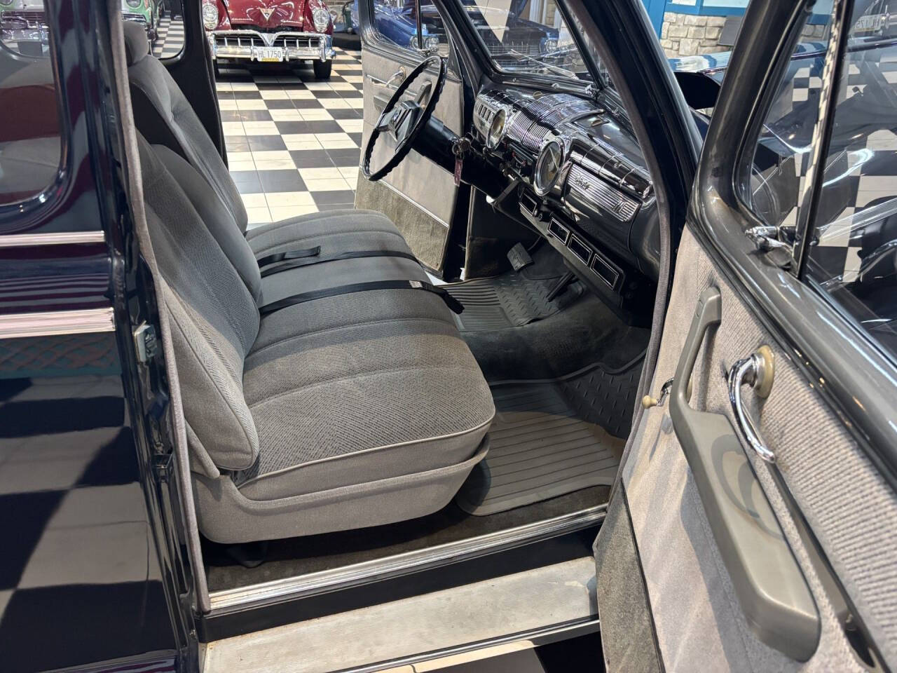 1946 Ford Super Deluxe 28