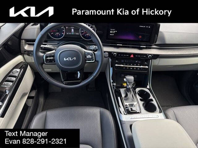2024 Kia Carnival EX