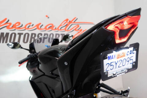 2023 Yamaha YZF-R3 ABS
