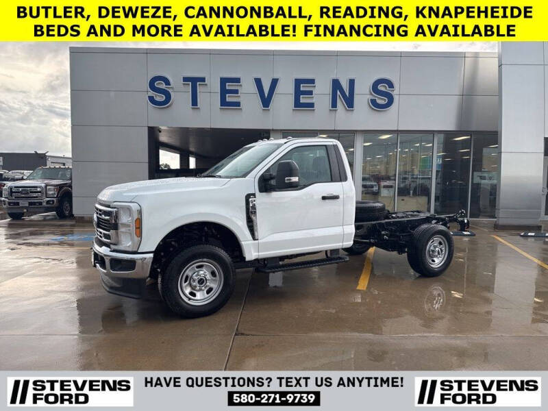 2025 Ford F-350 Super Duty Chassis Cab XLT's photo