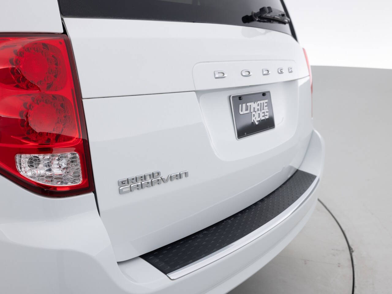 Used Car 2016 Dodge Grand Caravan  Se 4dr Mini Van For Sale Under $10,000 In Coal City, Illinois