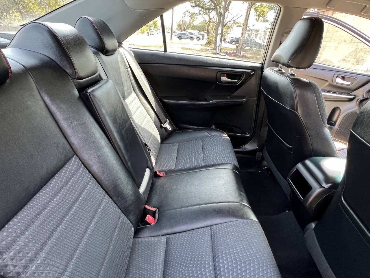 Used Car 2015 Toyota Camry  Le 4dr Sedan For Sale Under $15,000 In Austin, Texas