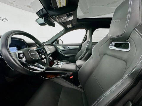 2024 Jaguar F-PACE P250 R-Dynamic S