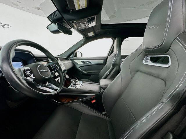 2024 Jaguar F-PACE P250 R-Dynamic S